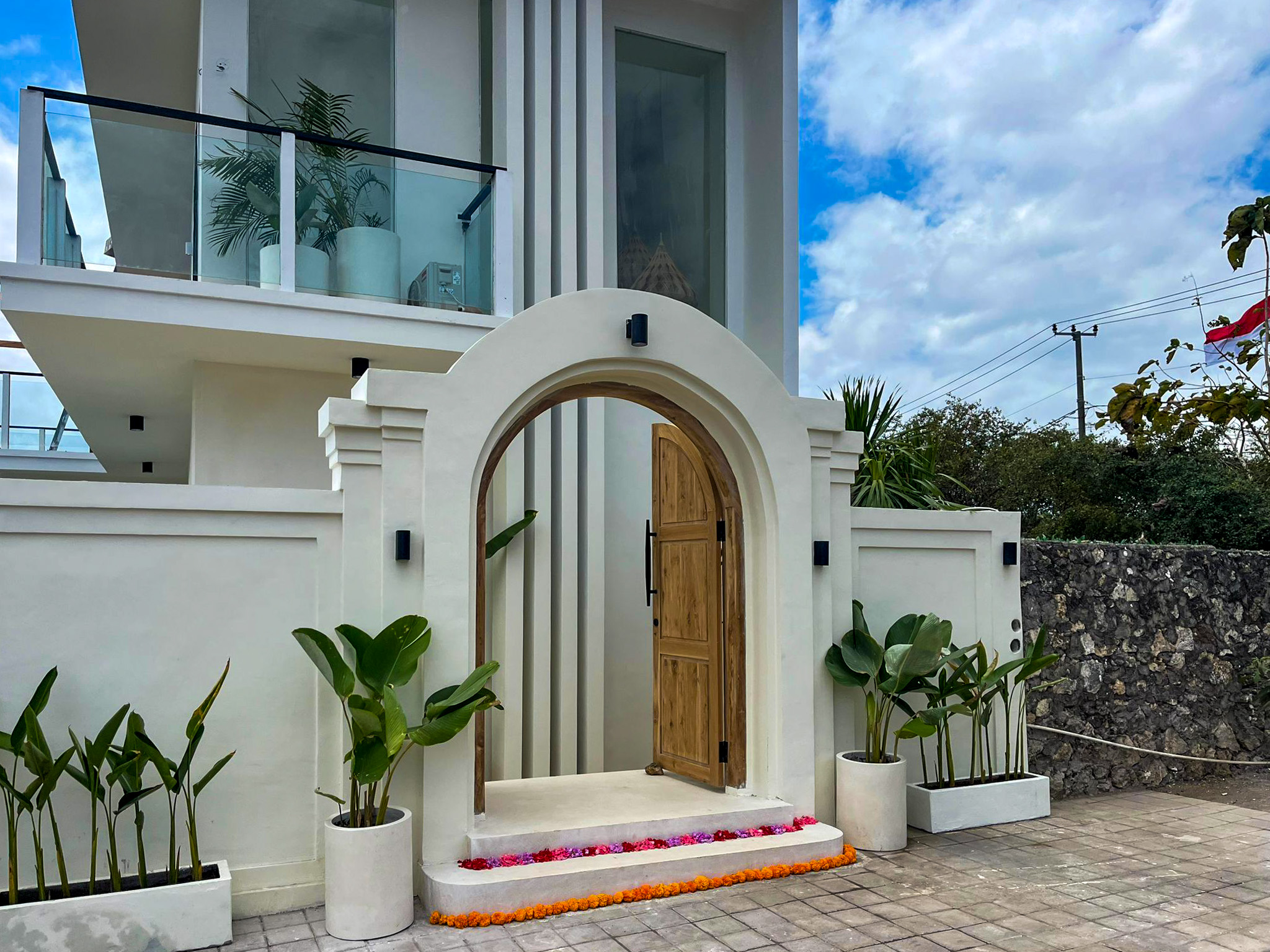 Exclusiva Villa Freehold de 4 Dormitorios en Ungasan con Vistas Panorámicas al GWK — imagen 6