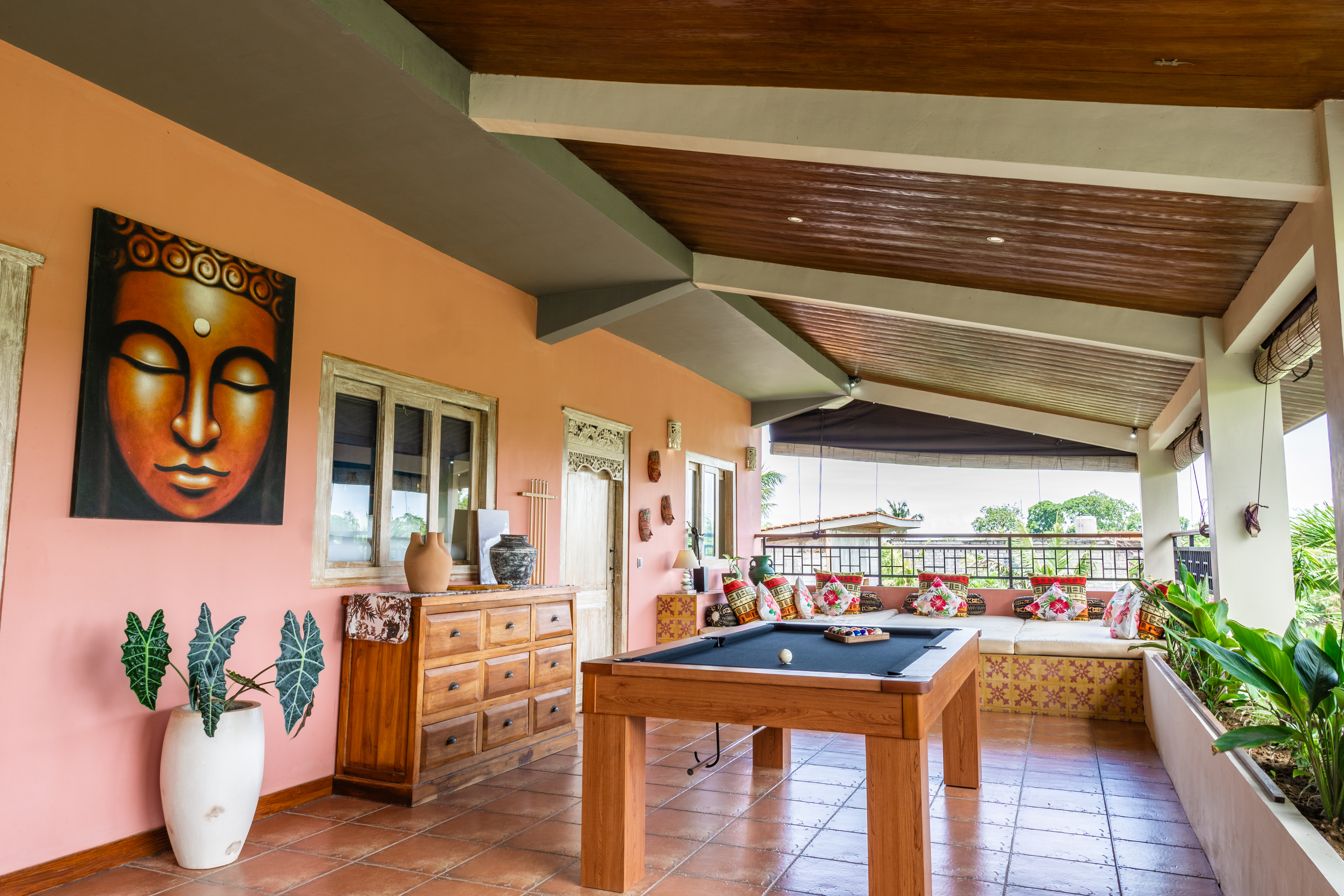 Amplia Villa de 5 Dormitorios con Vistas al Atardecer y Arrozales en Kaba-Kaba — imagen 24