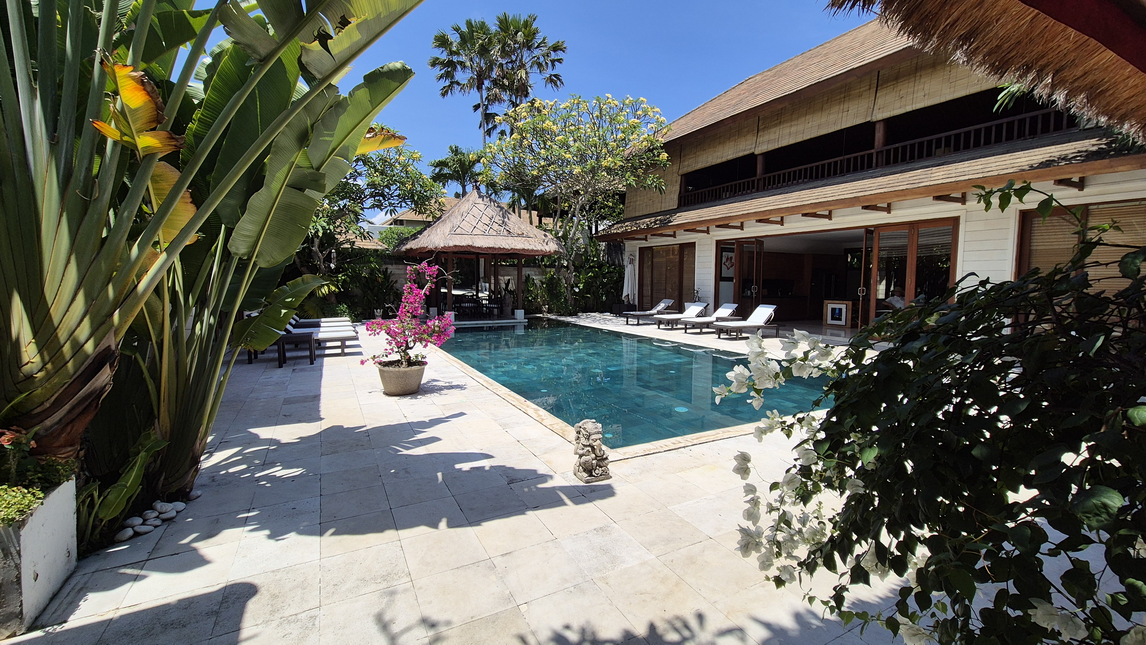 Exquisita Villa a Pasos de la Playa Diseñada por Popo Danes – Opciones Leasehold y Freehold — imagen 4