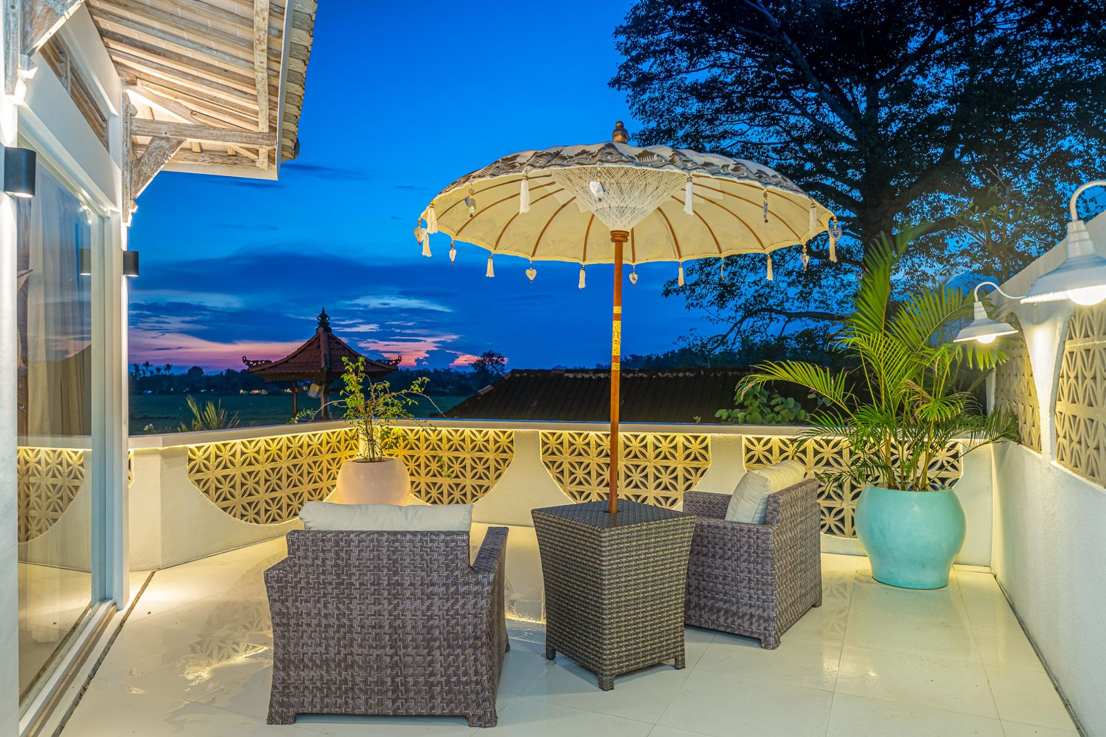 Villa Familiar Leasehold de 4 Dormitorios en Kaba Kaba con Vistas al Arrozal y al Volcán — imagen 4