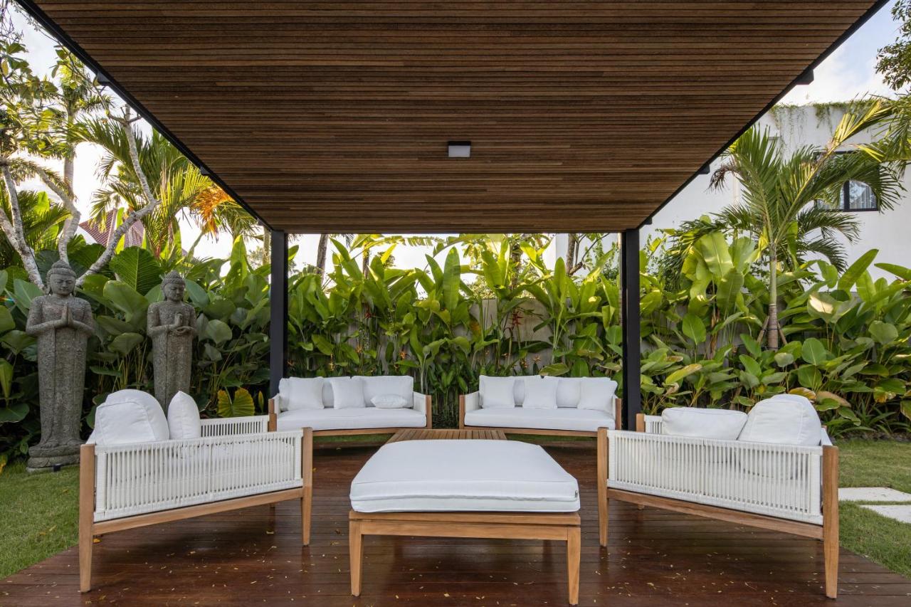 Lujosa Villa en Umalas: Serenidad Moderna a Minutos de Canggu y Seminyak — imagen 14