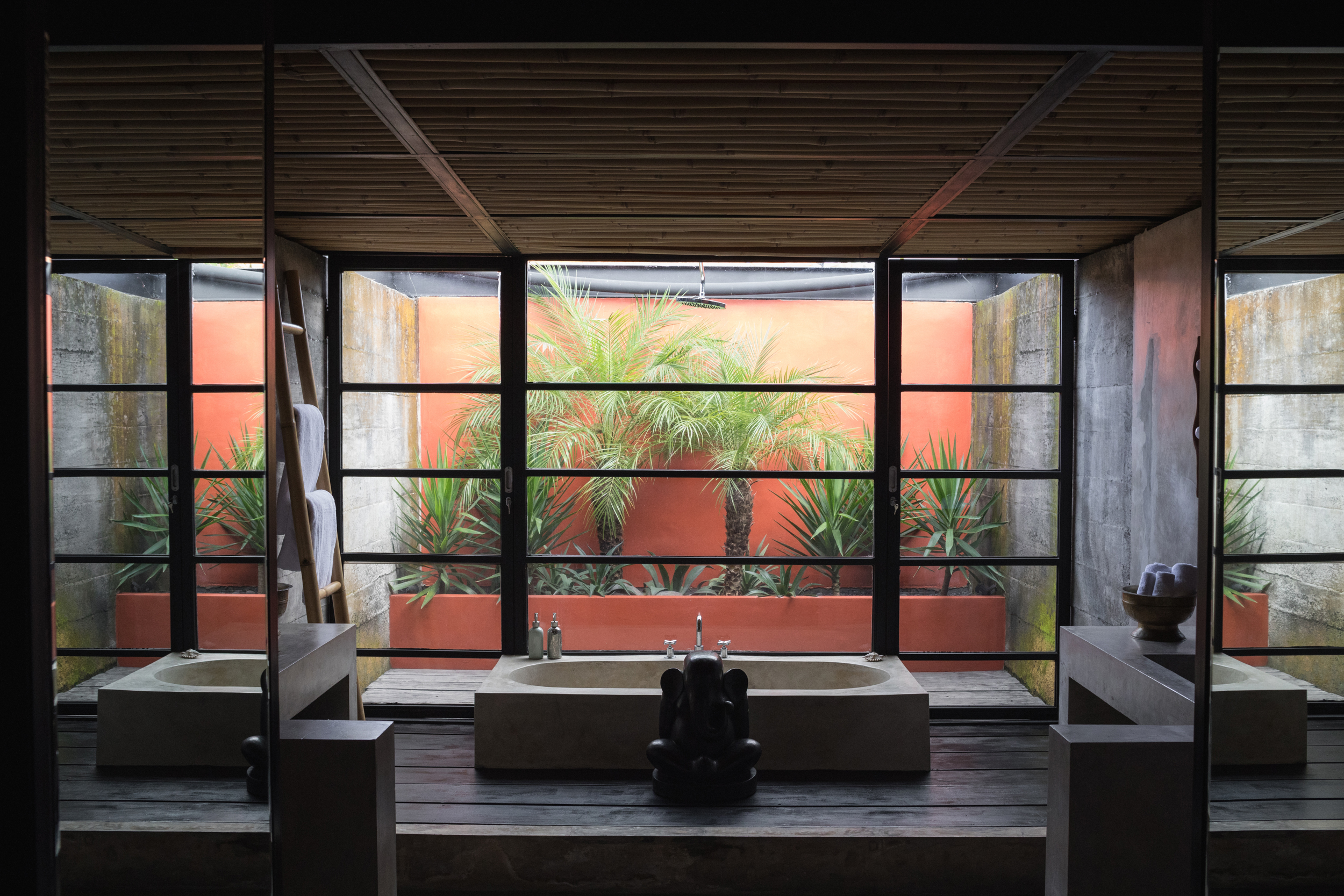 Lujosa Villa de 5 Dormitorios en Seminyak — imagen 28