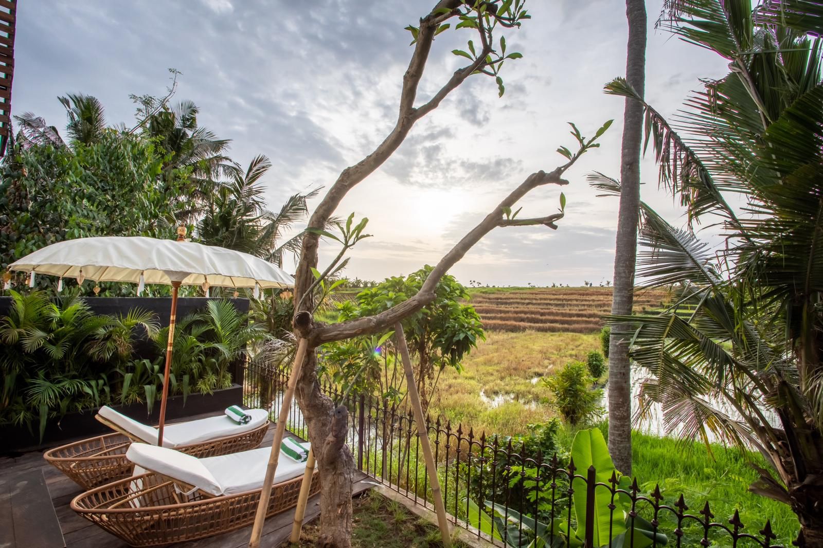 Exclusivo Complejo de Villas con Vistas a los Arrozales en Canggu — imagen 5