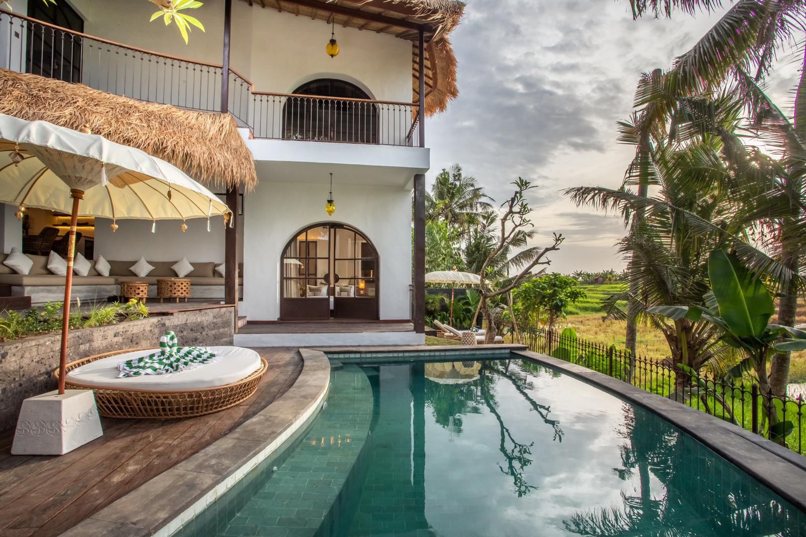 Exclusivo Complejo de Villas con Vistas a los Arrozales en Canggu — imagen 9