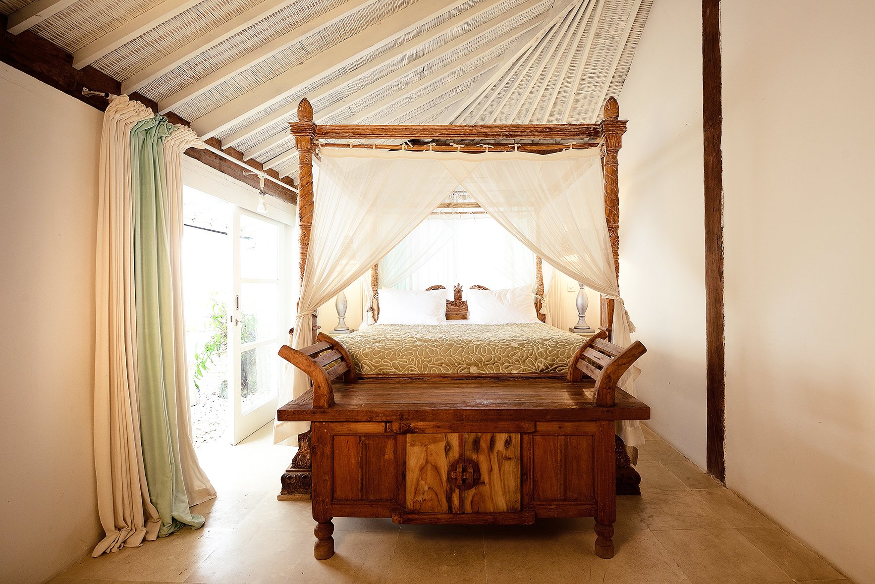 Refugio Tranquilo a Orillas del Río: Tres Villas en el Corazón de Canggu — imagen 4