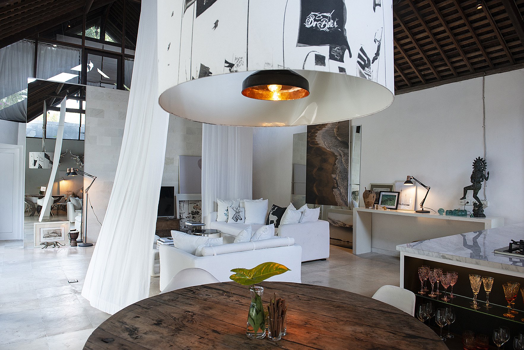 Refugio Tranquilo a Orillas del Río: Tres Villas en el Corazón de Canggu — imagen 19