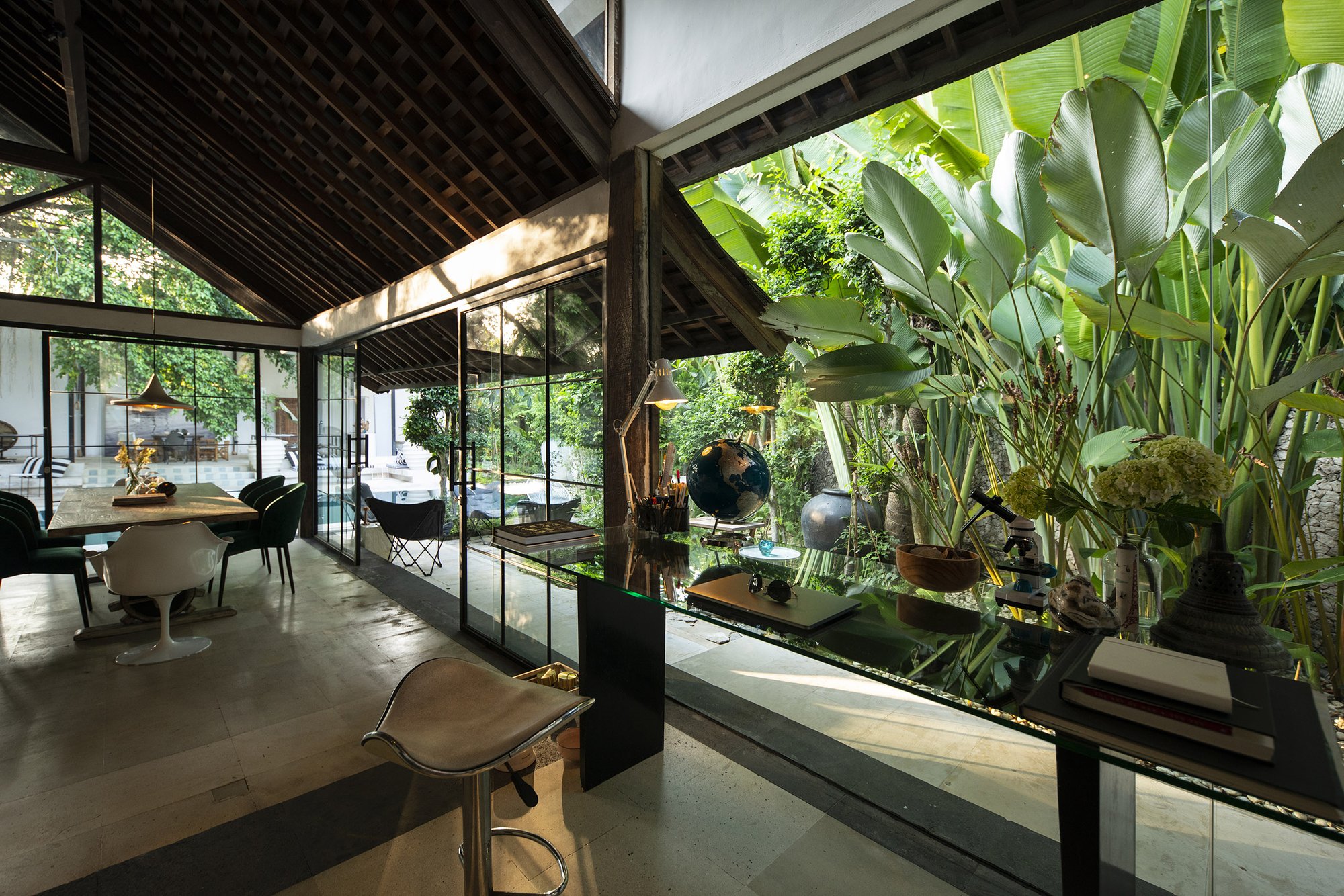 Refugio Tranquilo a Orillas del Río: Tres Villas en el Corazón de Canggu — imagen 31