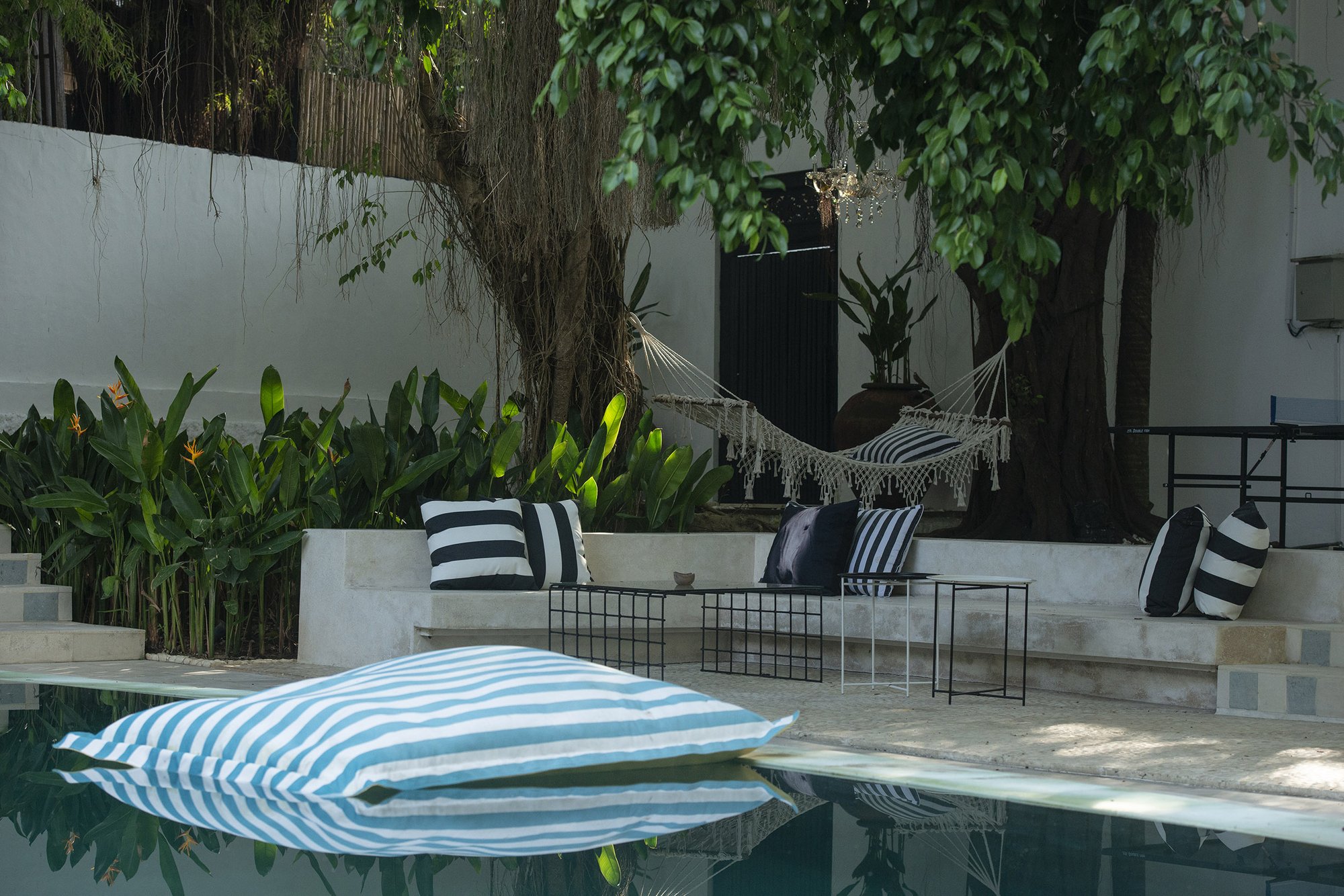 Refugio Tranquilo a Orillas del Río: Tres Villas en el Corazón de Canggu — imagen 33