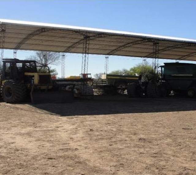 CAMPO PARA EXPLOTACIÓN AGRÍCOLA Y GANADERO — imagen 4