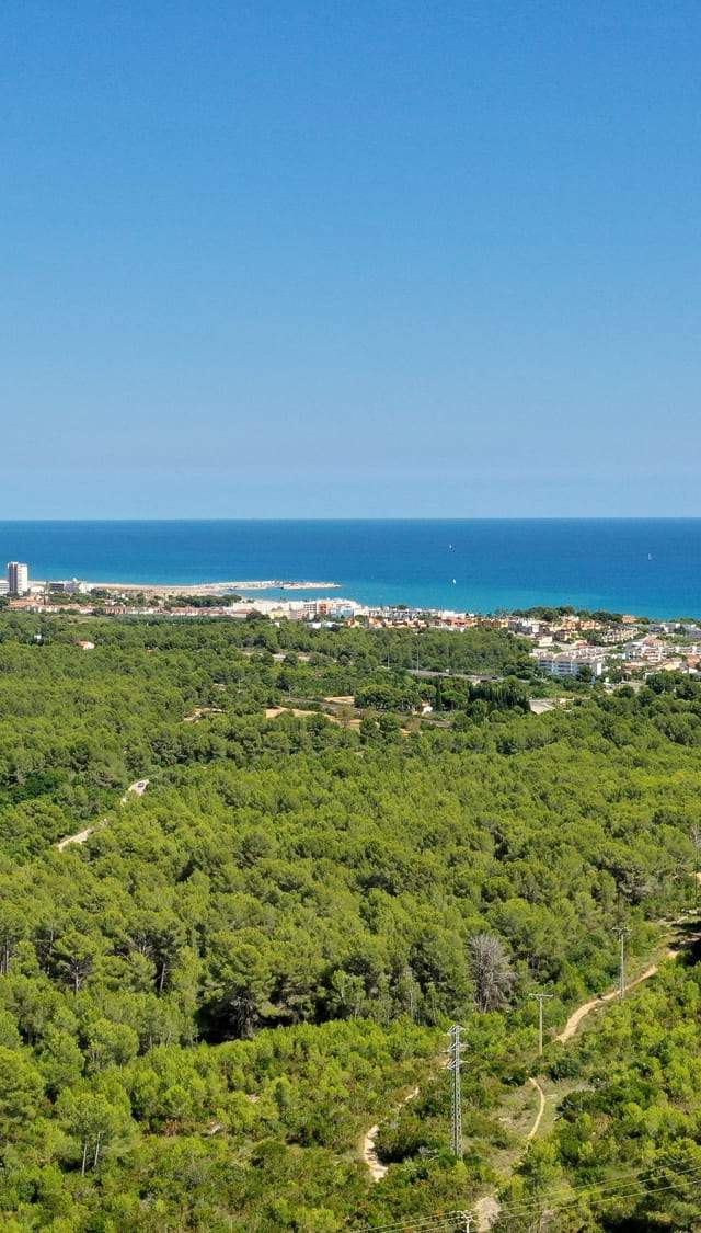 Villa Exclusiva con Vistas Panorámicas en Tarragona — imagen 5