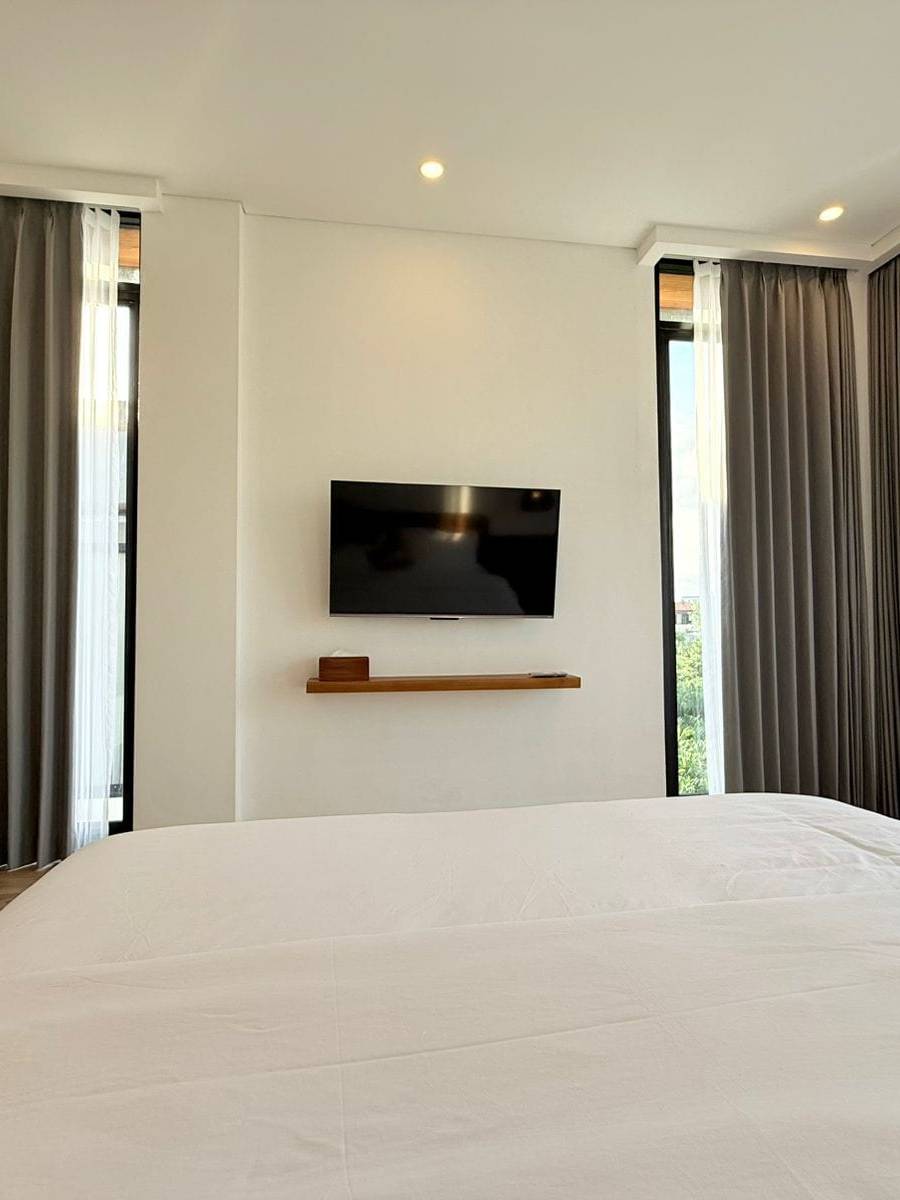 Villa moderna de 3 dormitorios a estrenar con vistas a los arrozales – Canggu, Bali — imagen 3