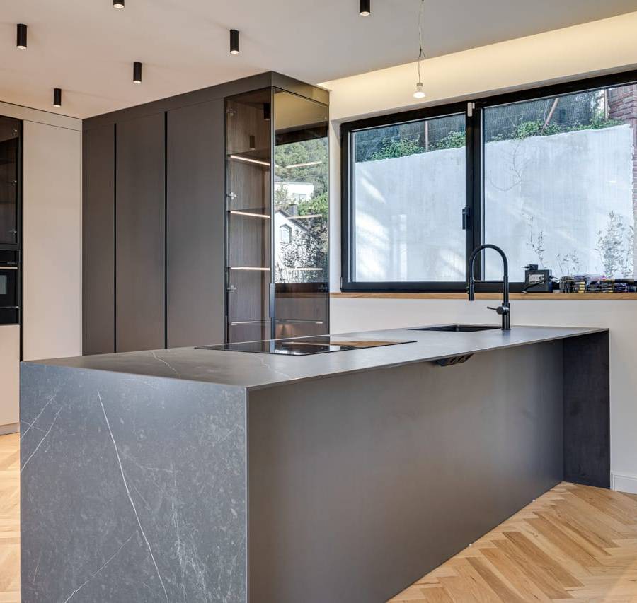 Villa de Vanguardia en Sant Just Desvern: Tecnología, Privacidad y Diseño — imagen 47