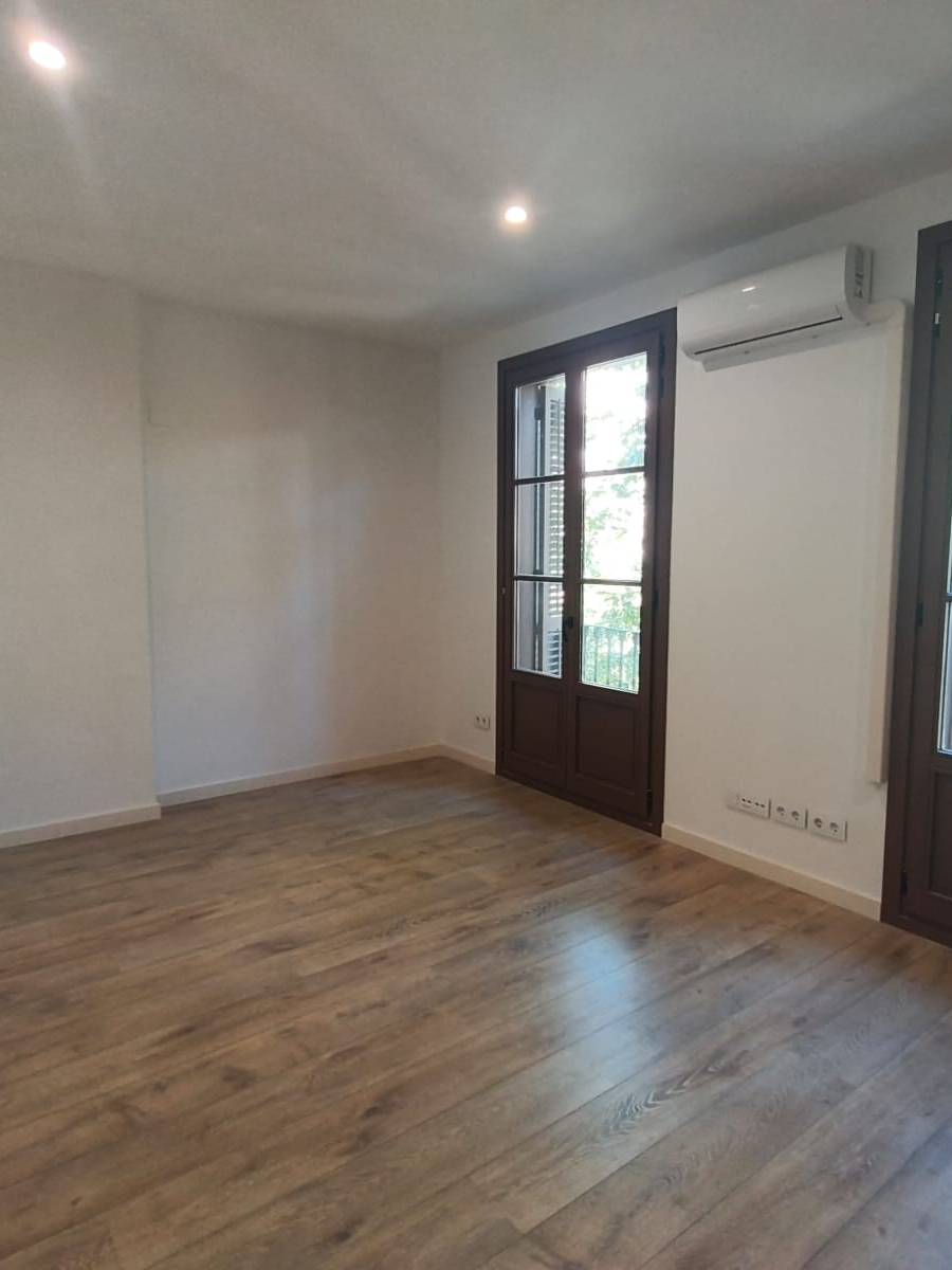 PISO REFORMADO EN SANT ANTONI - BARCELONA — imagen 3