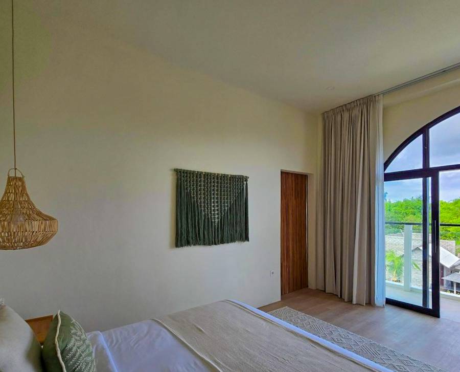 Exclusiva Villa Freehold de 4 Dormitorios en Ungasan con Vistas Panorámicas al GWK — imagen 27