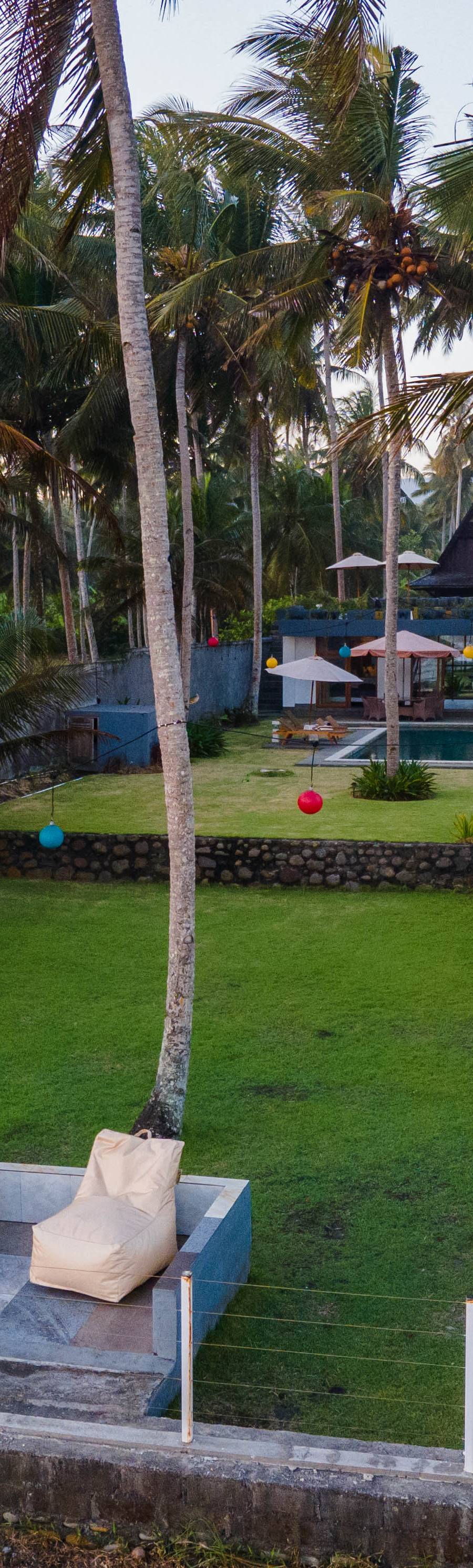 Auténtica Villa Freehold de 6 Dormitorios Frente al Mar en Jembrana — imagen 10