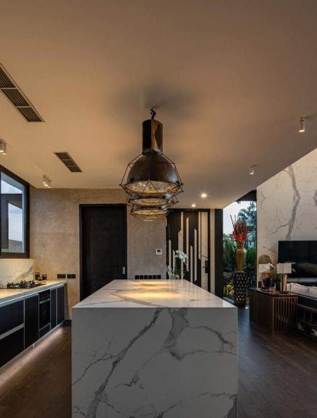 Lujosa Villa en Umalas: Serenidad Moderna a Minutos de Canggu y Seminyak — imagen 4