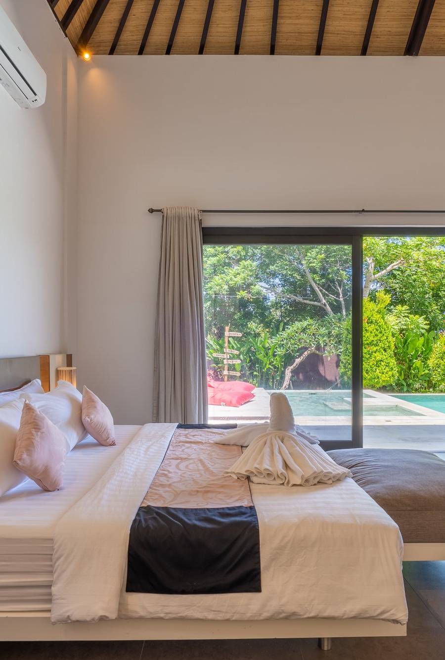 Gran Villa Boutique en Venta en Ungasan — imagen 4