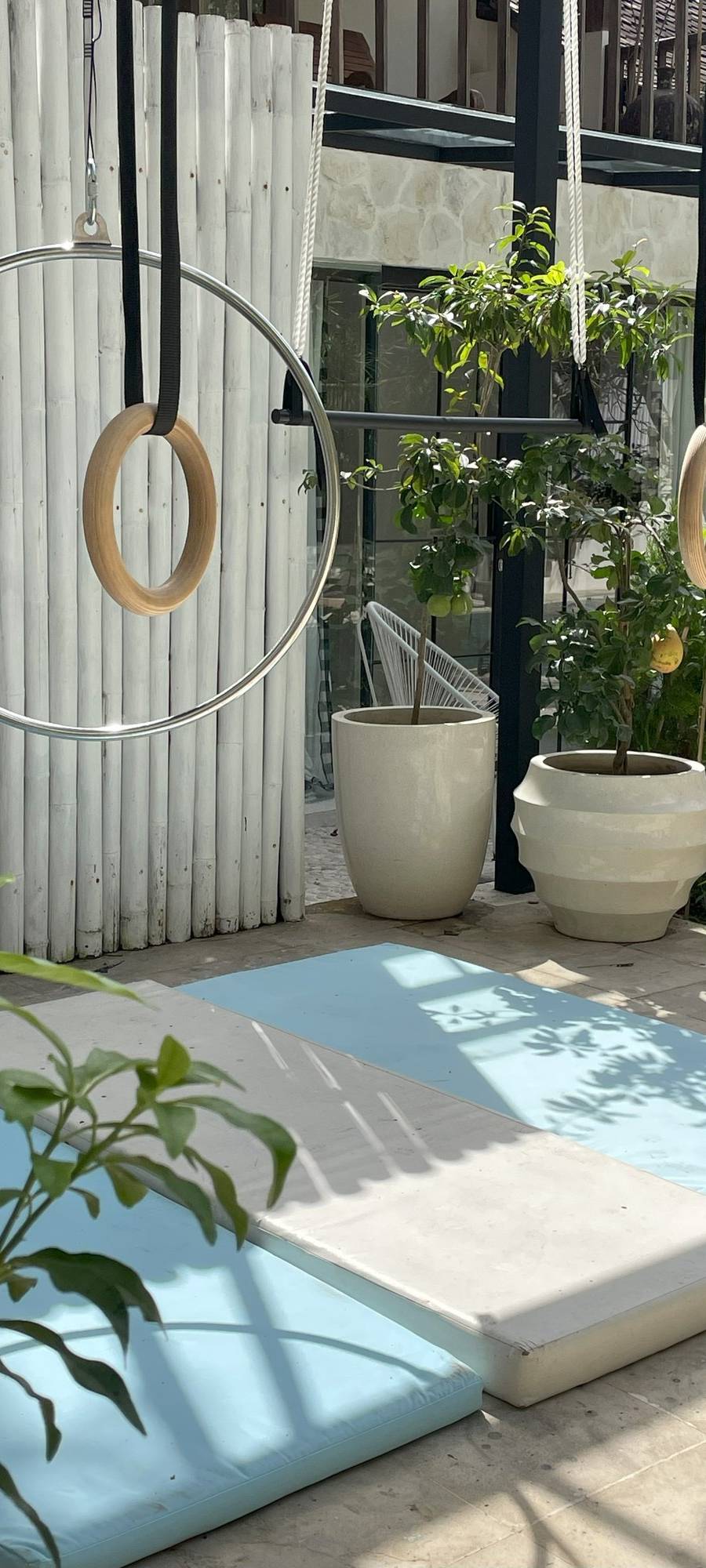 Refugio Tranquilo a Orillas del Río: Tres Villas en el Corazón de Canggu — imagen 5