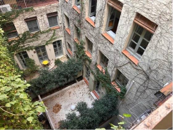 PISO REFORMADO EN EL CENTRO DE BARCELONA — imagen 2