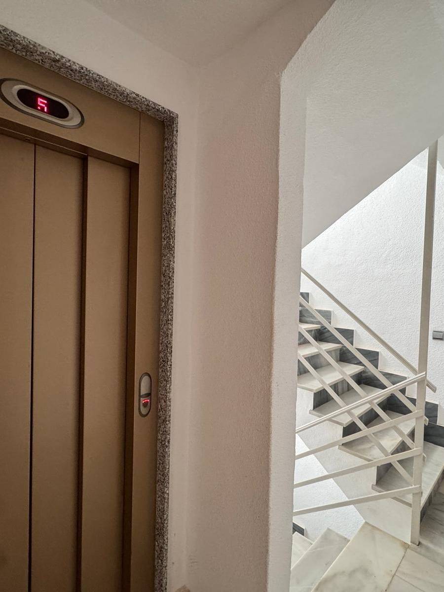 PISO EN LA PLAYA EN TORREVIEJA — imagen 11