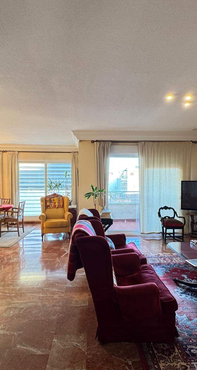 APARTAMENTO REFORMADA A POCOS METROS DE LA PLAYA EN ALICANTE — imagen 2