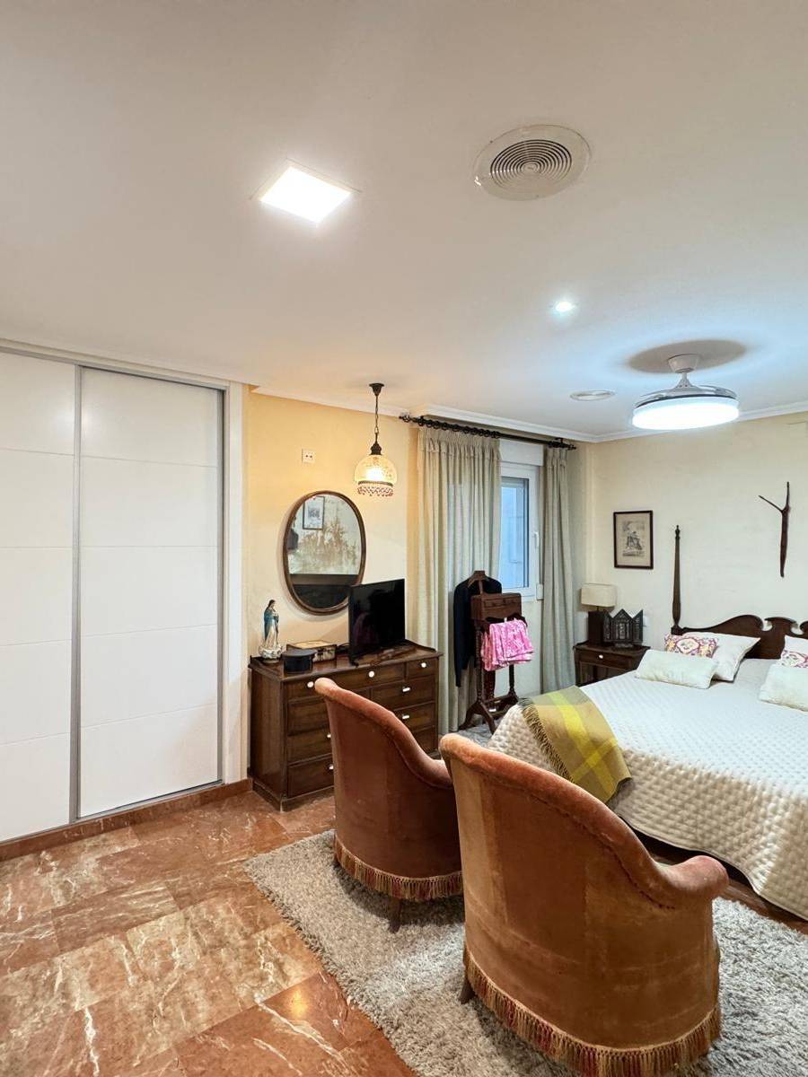 APARTAMENTO REFORMADA A POCOS METROS DE LA PLAYA EN ALICANTE — imagen 13