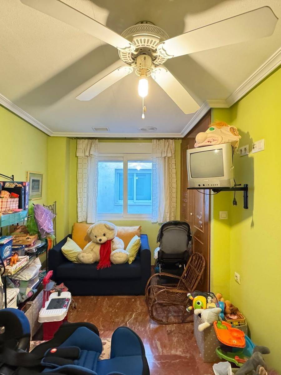 APARTAMENTO REFORMADA A POCOS METROS DE LA PLAYA EN ALICANTE — imagen 22